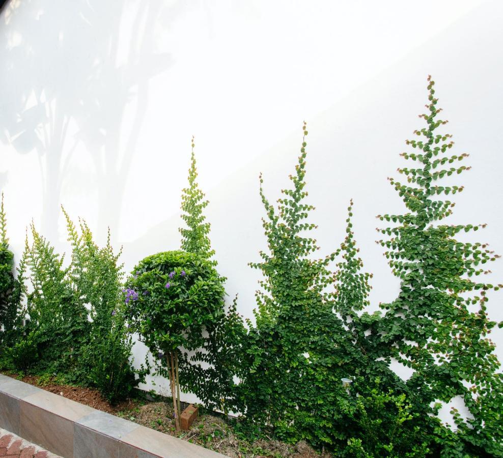 Nhà riêng 200 m² 1 phòng ngủ, 2 phòng tắm riêng ở Garsfontein Pretoria Ngoại thất bức ảnh