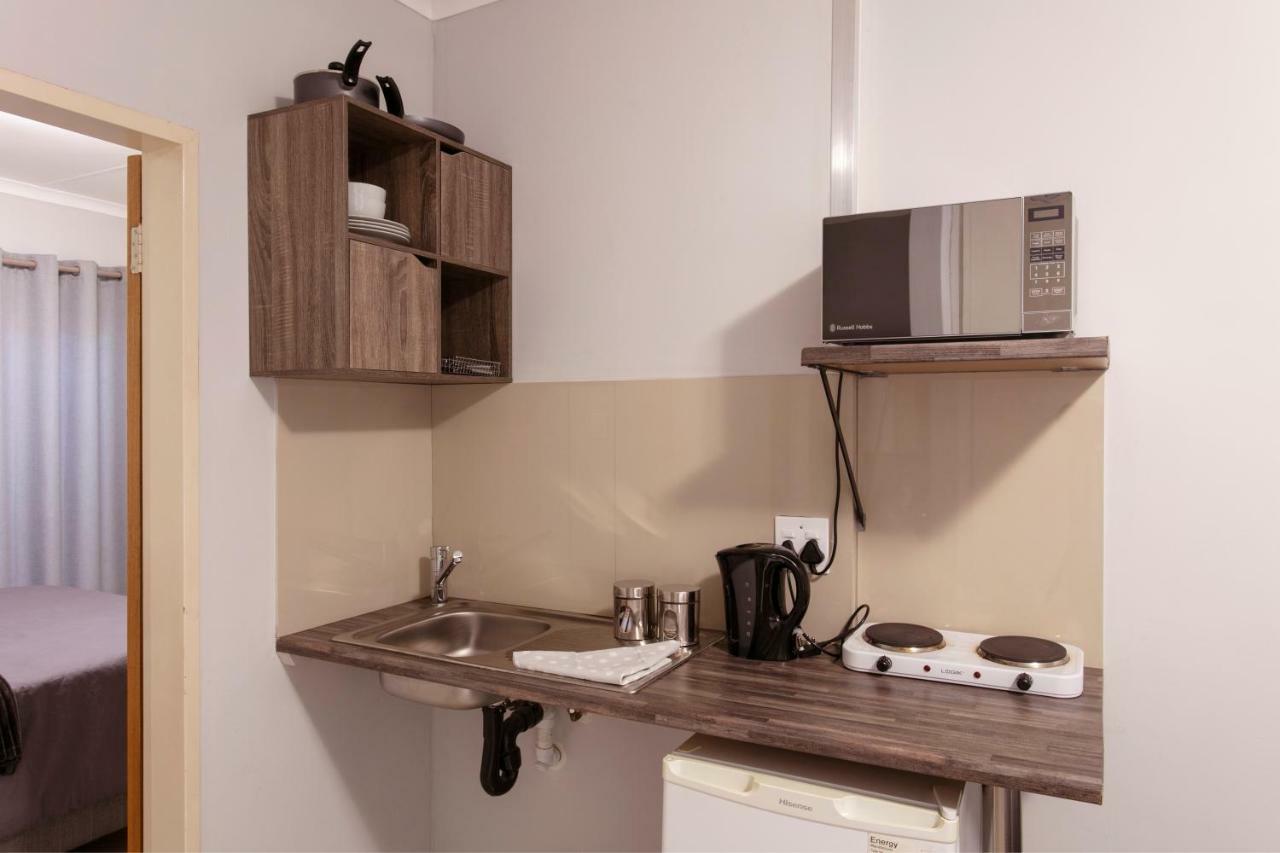 Nhà riêng 200 m² 1 phòng ngủ, 2 phòng tắm riêng ở Garsfontein Pretoria Ngoại thất bức ảnh